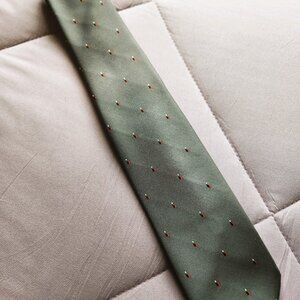 Grey Polyester/Silk Tie w/ Red & Black Accents - Wembley Brand